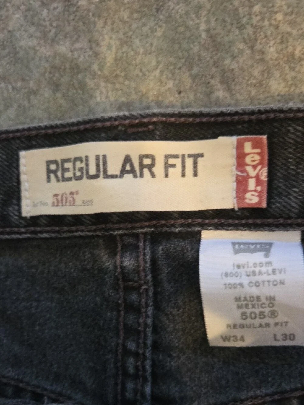 Levi's 505 Men's Relaxed Black Jeans - Regular Fit